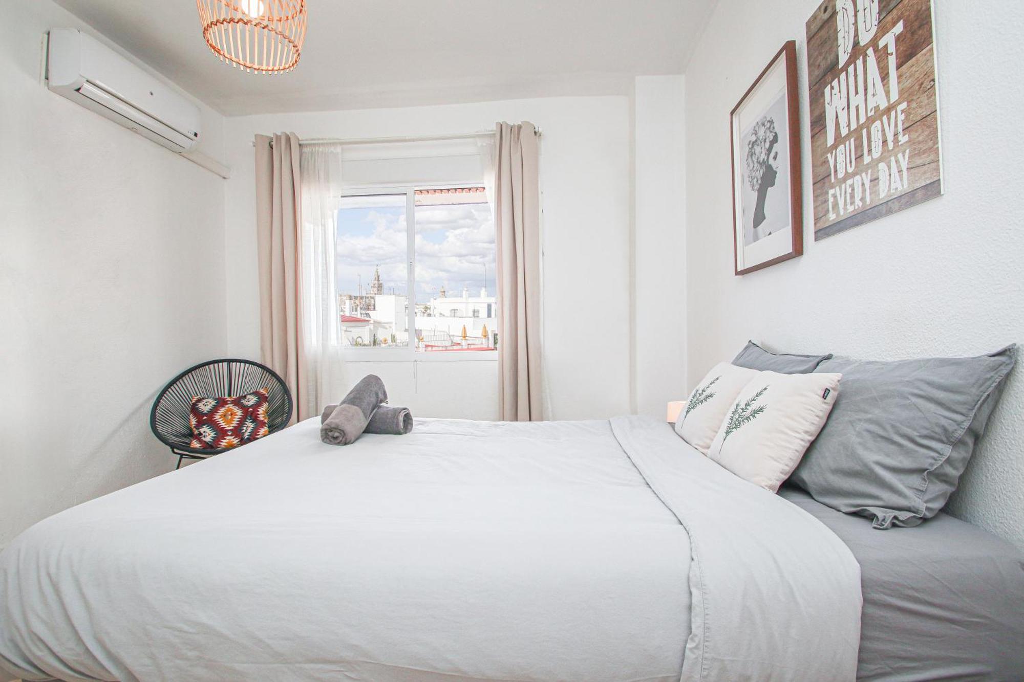 Stunning Apt W Views To Giralda - 15 Minutes Walk Séville Extérieur photo